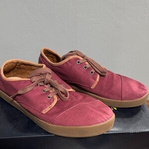 Toms Men's Maroon Canvas Sneakers